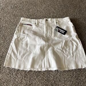 Brand New Tommy Jeans Vintage Denim Skirt‎ – Size 10/W30